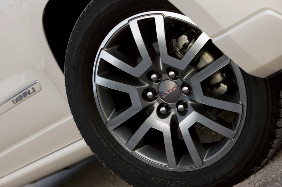  GMC Acadia Denali 2012 года  (фото 54 из 67)